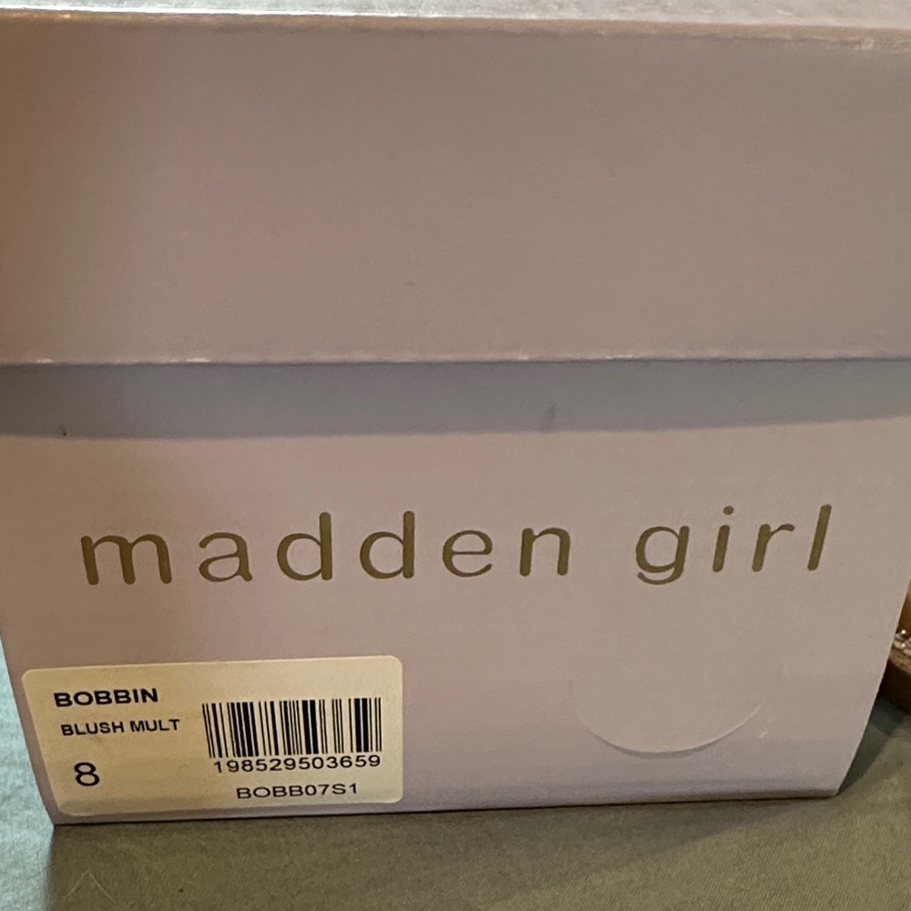 Steve Madden Glittering Silver Sandals - Picture 2 of 3